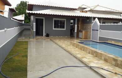 Imagem: A casa possui 2 Dormitórios, 2 Banheiros e 225m² de Área