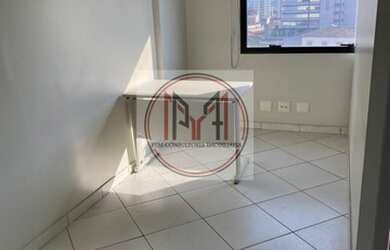 Imagem: O depósito possui 1 Vaga na garagem, 30m² de Área e está