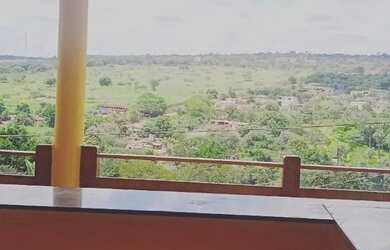 Imagem: A casa possui 2 Dormitórios, 1 Banheiro, 1 Vaga na garagem