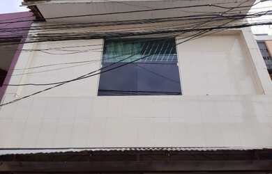 Imagem: A casa possui 4 Dormitórios, 4 Banheiros, 2 Vagas na garagem