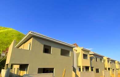 Imagem: A casa possui 2 Dormitórios, 1 Banheiro, 1 Vaga na garagem