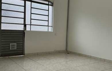 Imagem: A kitnet possui 1 Dormitório, 1 Banheiro, 30m² de Área e