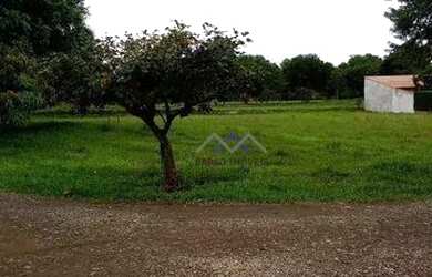 Imagem: O terreno possui 1.648m² de Área e está localizado em Valado