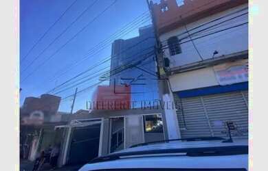 Imagem: O depósito possui 1.200m² de Área e está localizado em