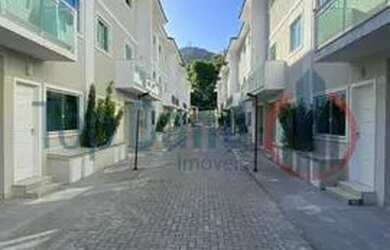 Imagem: A casa em condomínio possui 3 Dormitórios, 1 Banheiro, 1 Vaga