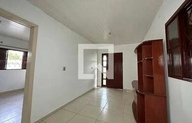 Imagem: A casa possui 3 Dormitórios, 2 Banheiros, 2 Vagas na garagem