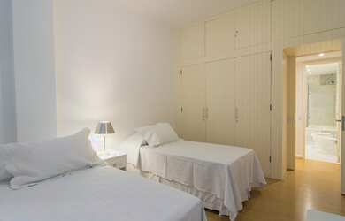 Imagem 6: LEBLON RJ QUADRA DA PRAIA 140M2 DE FRENTE - PORTARIA 24 HORAS