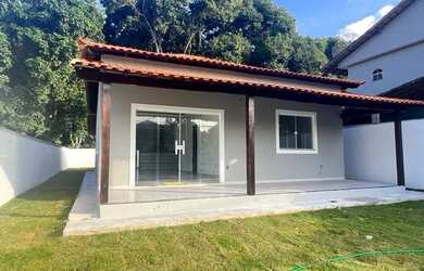 Imagem: A casa em condomínio possui 3 Dormitórios, 1 Banheiro, 1 Vaga