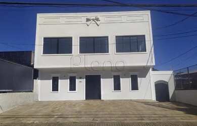 Imagem: O depósito possui 1 Vaga na garagem e 15m² de Área e está