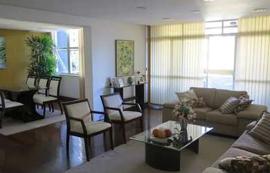 Imagem: O apartamento possui 4 Dormitórios, 3 Banheiros, 2 Vagas na