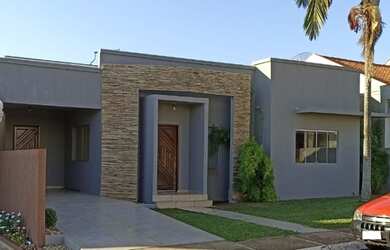 Imagem: A casa em condomínio possui 3 Dormitórios, 2 Banheiros, 2