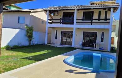 Imagem: A casa em condomínio possui 4 Dormitórios, 4 Banheiros, 3