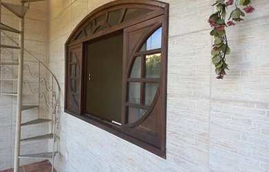 Imagem: A casa possui 1 Dormitório, 1 Banheiro e está localizado