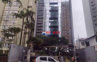 Imagem: O depósito possui 1 Vaga na garagem, 33m² de Área e está