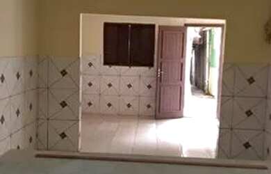 Imagem: A casa possui 1 Dormitório, 1 Banheiro e está localizado