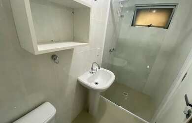 Imagem 6: Apartamento 2 dormitórios semi-mobiliado no centro de Balneário Camboriú