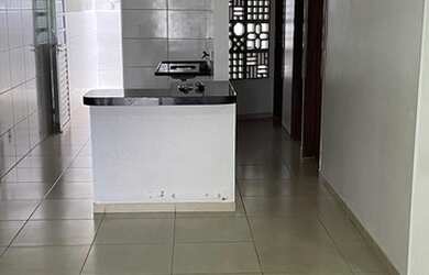 Imagem: A casa possui 2 Dormitórios, 2 Banheiros, 1 Vaga na garagem