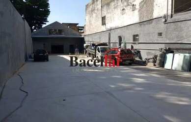 Imagem: O depósito possui 576m² de Área e está localizado em Sampaio