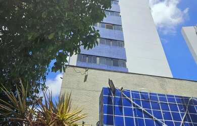 Imagem: O apartamento possui 1 Dormitório, 1 Banheiro, 1 Vaga na garagem