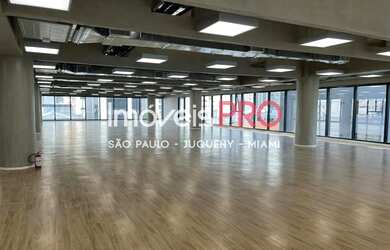 Imagem: O depósito possui 5 Vagas na garagem, 779m² de Área, Imóvel