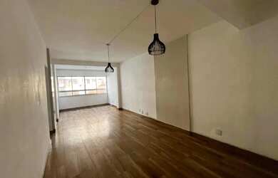 Imagem 2: Apartamento pra venda de 2 dormitórios, 2 banheiros no Embaré Santos