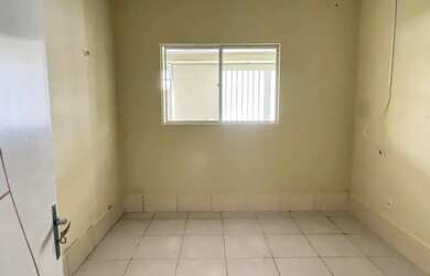 Imagem 2: Casa térrea com 4/4 sendo 3 destes suítes, Edicula com churrasqueira...