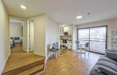 Imagem: O studio possui 1 Dormitório, 1 Banheiro, 1 Vaga na garagem