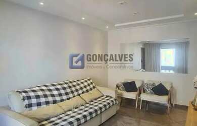 Imagem: O apartamento possui 3 Dormitórios, 1 Banheiro, 1 Vaga na garagem