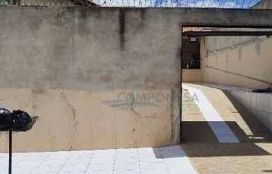 Imagem: A casa possui 3 Dormitórios, 2 Banheiros, 4 Vagas na garagem