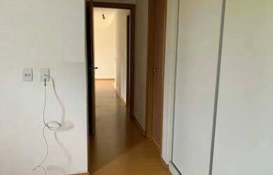 Imagem: O apartamento possui 2 Dormitórios, 2 Banheiros, 2 Vagas na