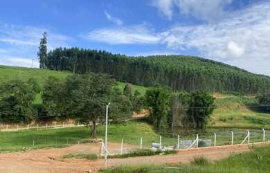 Imagem: O terreno possui 500m² de Área e está localizado em Recreio