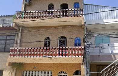 Imagem: O apartamento possui 5 Dormitórios, 5 Banheiros, 1 Vaga na