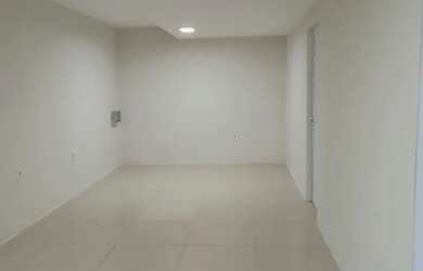 Imagem: O depósito para alugar possui 1 Vaga na garagem e 100m² de