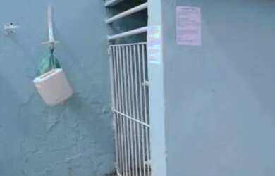 Imagem: A casa possui 1 Dormitório e 1 Banheiro e está localizado