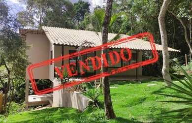 Imagem: A casa em condomínio possui 3 Dormitórios, 2 Banheiros, 1.000m²