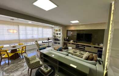 Imagem: O apartamento possui 4 Dormitórios, 4 Banheiros, 3 Vagas na