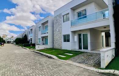 Imagem 3: Casa no condominio Belle Carmelle no Bairro Jose de Alencar com 3 suites