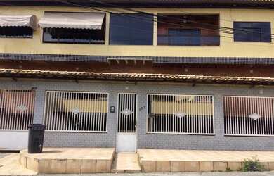 Imagem: O apartamento possui 3 Dormitórios, 1 Banheiro, 2 Vagas na