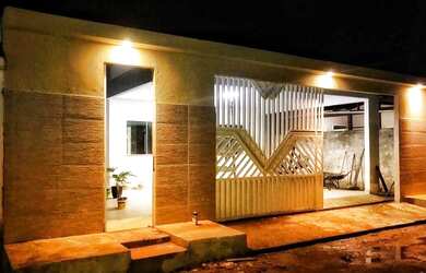 Imagem: A casa em condomínio possui 3 Dormitórios, 3 Banheiros, 2