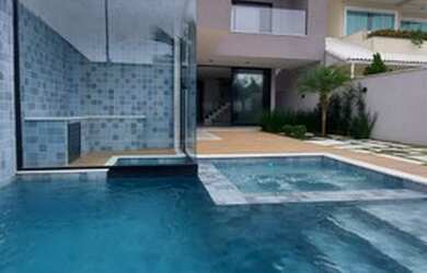 Imagem 3: Casa Triplex 4 Quartos 4 Suítes 320 m² - Recreio dos Bandeirantes