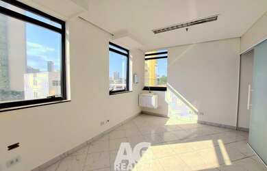 Imagem 2: Sala comercial ao lado do metrô Santana