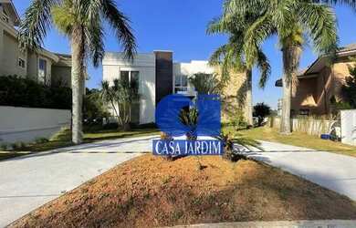 Imagem: A casa em condomínio possui 5 Dormitórios, 5 Banheiros, 4