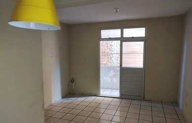 Imagem: A casa possui 2 Dormitórios, 1 Banheiro, 70m² de Área e