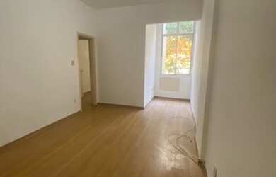 Imagem: O apartamento possui 1 Dormitório, 2 Banheiros e 50m² de Área