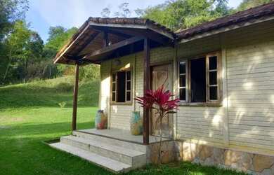 Imagem: A casa possui 2 Dormitórios, 2 Banheiros, 1.500m² de Área