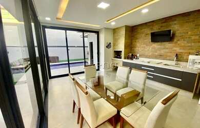 Imagem 8: Venda Casa com 200,00 metroQuadrado, 3 dormitório s , 4 vaga s . Swiss...