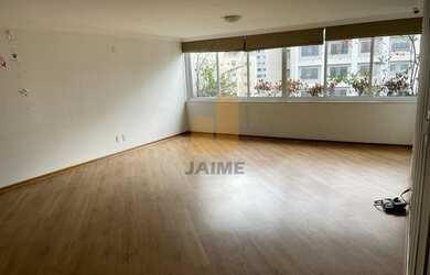 Imagem: O apartamento possui 4 Dormitórios, 4 Banheiros, 2 Vagas na