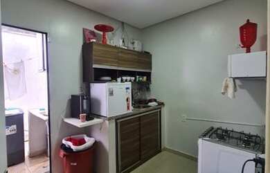 Imagem: O depósito possui 5 Vagas na garagem e está localizado em