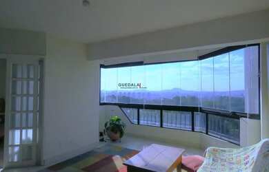 Imagem: O apartamento possui 3 Dormitórios, 2 Banheiros, 2 Vagas na