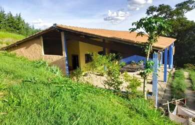 Imagem: A chácara possui 20.000m² de Área e está localizado em